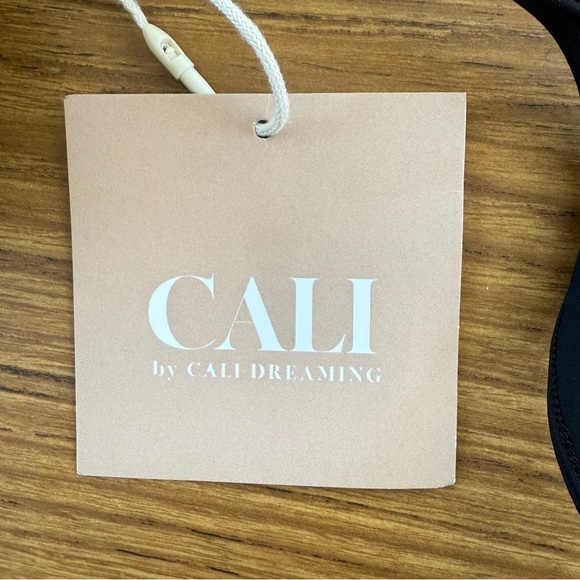 NWT Cali Dreaming Lyra Scuba Bikini Top | Black | Size XS/S - Picture 4 of 4
